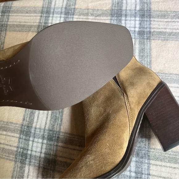 NEW MARC FISHER KRISTIE BOOTIE TAN CAMEL SIZE 8 - Picture 4 of 9